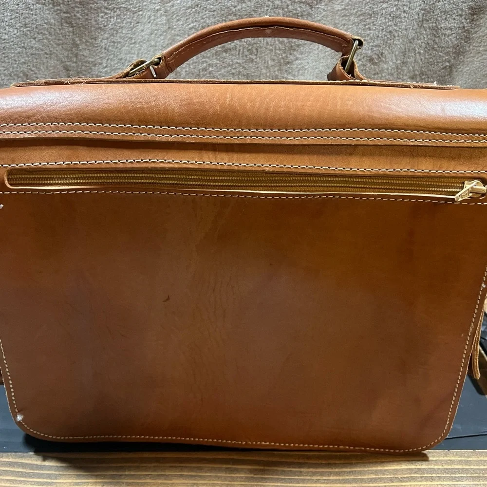 Classic Tan Leather Men's Bag